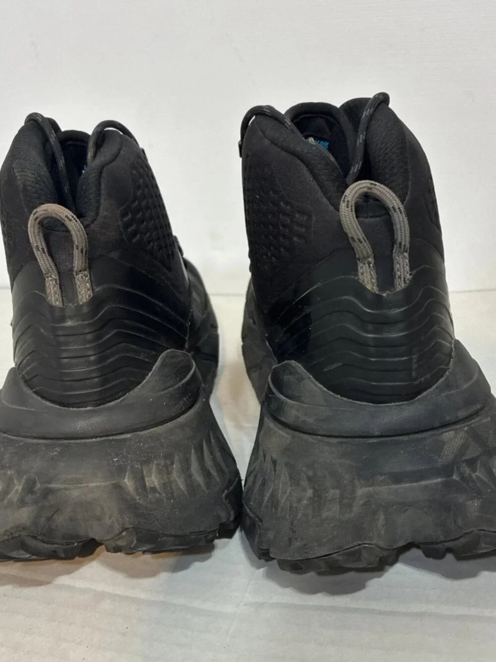 Hoka one tennine